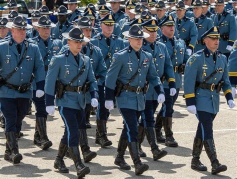 Massachusetts State Police- “Class A” Dress Uniform : r/uniformporn