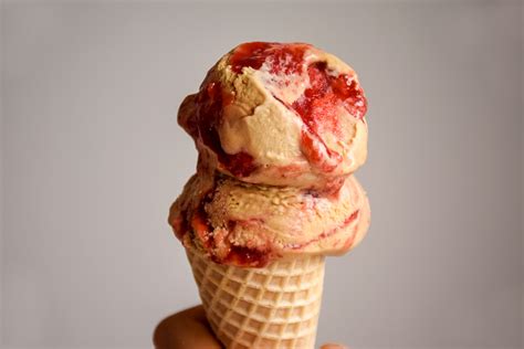 Peanut Butter and Jelly Non-Dairy Ice Cream - Bravabod