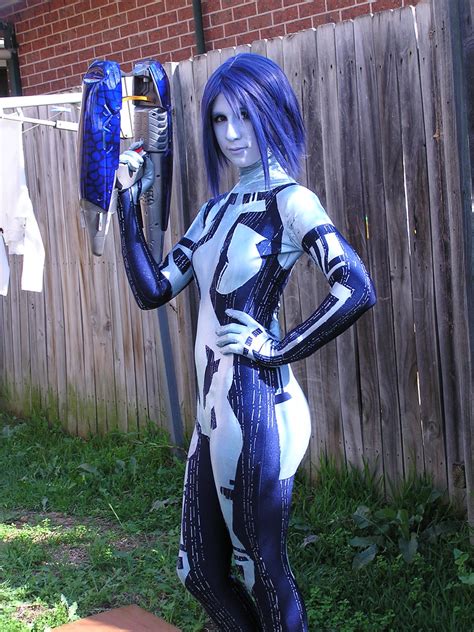 Cortana with plasma rifle by SpartanJenzii on DeviantArt