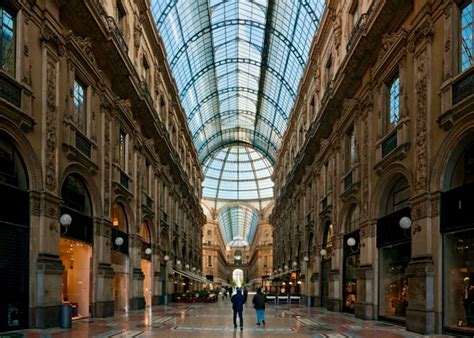 Milan Italy Shopping : A List Of Milan Shopping Areas And Districts ...