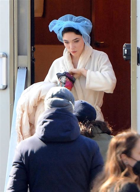 Matilda De Angelis - Working on the set of her new film Robbing Mussolini out in Rome-06 | GotCeleb