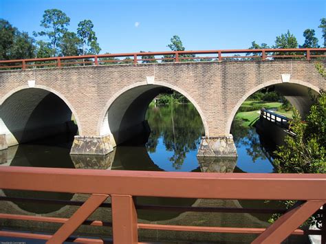 The Woodlands Texas Parks: Alden Bridge Park