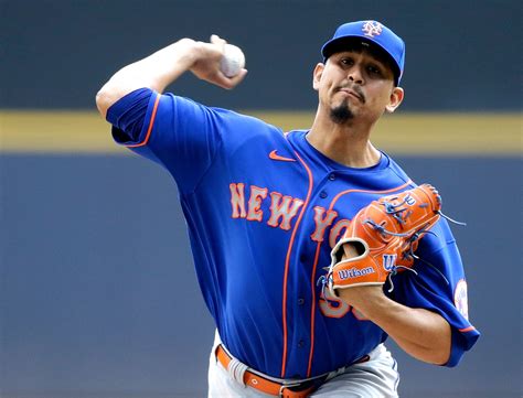 Mets starter Carlos Carrasco undergoes right elbow surgery