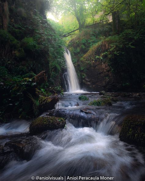 Waterfall photography: all you need to know. Gear, settings, and tips