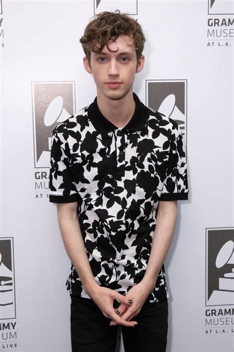 Troye Sivan Has A Deep Message | GRAMMY.com