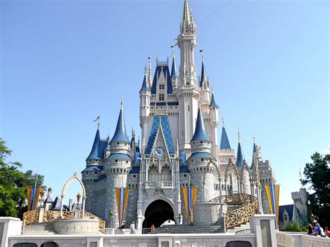 Tokyo Disneyland | Mirai Japan Tours