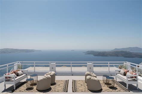 19 Santorini Hotels Offering Unobstructed Views of the Aegean Sea