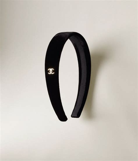 CHANEL Headband | Chanel headband, Chanel accessories, Chanel jewelry