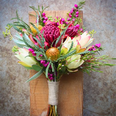 Swallows Nest Farm: Native Spring Wedding Flowers