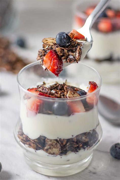 The Best Keto Yogurt Parfait Recipe (Only 5g Net Carbs)