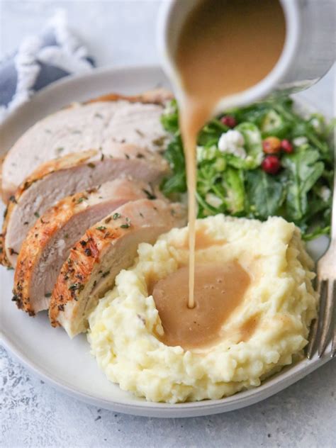 Homemade Turkey Gravy - Completely Delicious