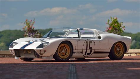 Ford built five GT40 roadsters, but only one raced in the | Hemmings Daily