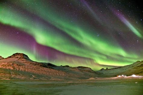 27 Photos That Capture The Magic Of The Northern Lights In Iceland