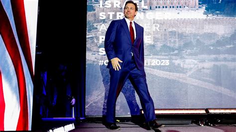 Ron DeSantis Swears He Doesn’t Wear Lifts—Experts Say He’s Most ...