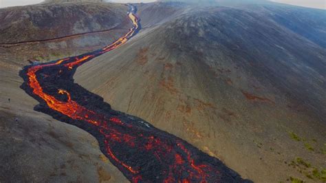 VIDEO: Volca-No! Terrifying Footage Of Lava Flow Released To Scare Off ...