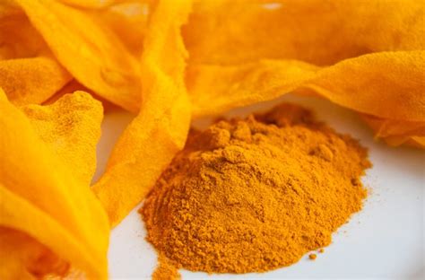 From Spice Cabinet to Dye Pot - Turmeric - Living with Gotlands