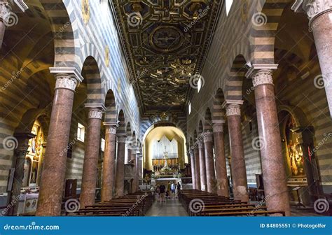 Interiors and Details of Volterra Cathedral, Volterra, Italy Editorial ...