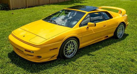 2003 Lotus Esprit V8 Final Version Sells For Double The Worth Of A Model New Emira