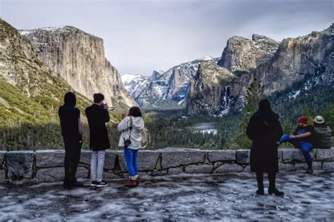 Tunnel View, Yosemite NP - Extranomical