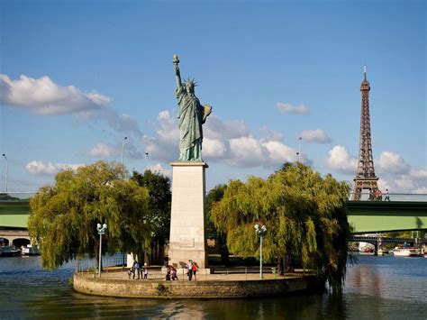 Friday Fun Facts - Statue of Liberty in Paris | Girl Gone Gallic