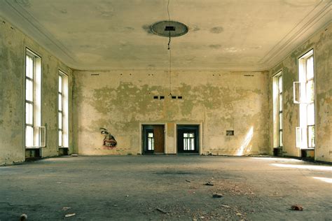 Brown Wooden Door Inside Abandoned Room · Free Stock Photo