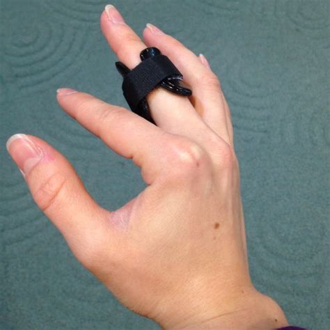 Boutonnière deformity splint | Love Occupational Therapy | Pinterest