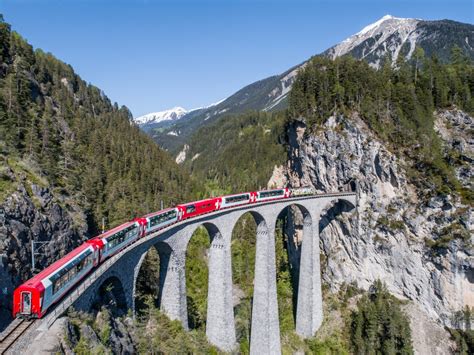 Glacier Express: 8 uur genieten van de Zwitserse bergen