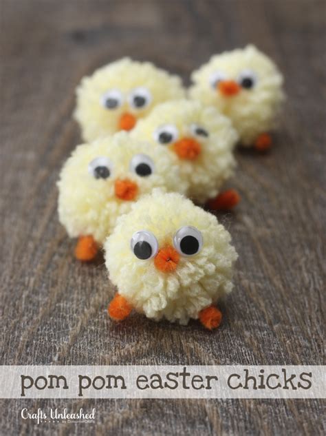 Easter Chicks: Pom Pom Yarn Chicks Tutorial