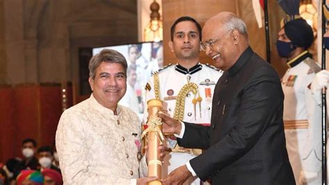 Suresh Wadkar receives Padma Shri; says, 'There's no bigger achievement ...