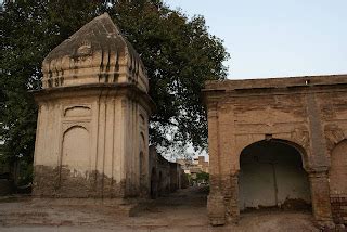 Empire's Last Casualty: Peshawar, Pakistan pre-Islamic Hindu Temple ...