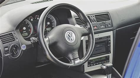 VW Golf IV R32 und VW Golf V R32 im Fahrbericht | AUTO MOTOR UND SPORT