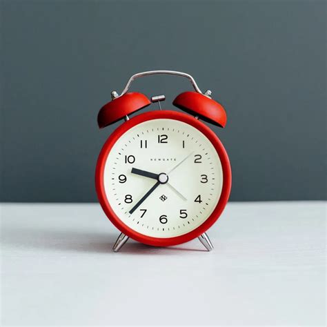 Charlie Bell Echo Clock - COOL HUNTING® | Alarm clock, Clock, Red clock