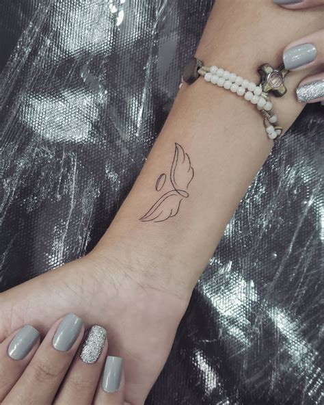 25 Angel Wing Tattoo Design Ideas For Females | POPxo