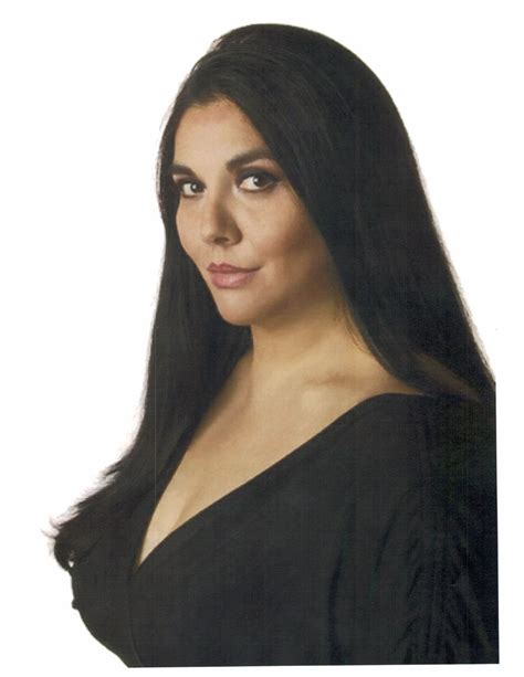 Fabiana Bravo . Operatic sopranos – Italian Opera Singers