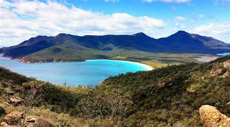 A COMPLETE GUIDE TO TASMANIA’S STUNNING HIKING TRAILS | Tasmania road trip, National parks ...