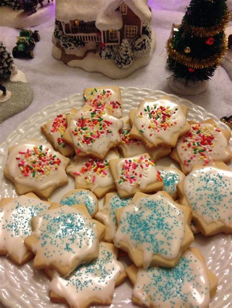 King Arthur website. Great sugar cookies made with powdered sugar. | Sugar cookies, Sugar cookie ...