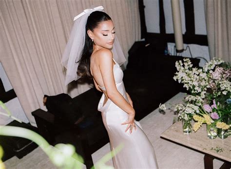 Download Ariana Grande Donning Her Wedding Dress Picture | Wallpapers.com