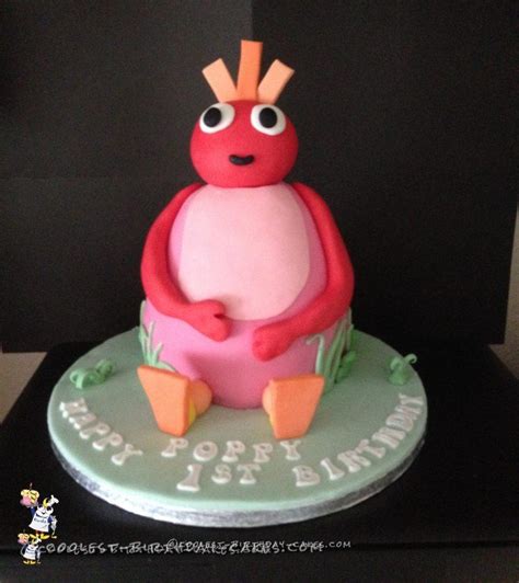 Coolest Twirlywoos Cake