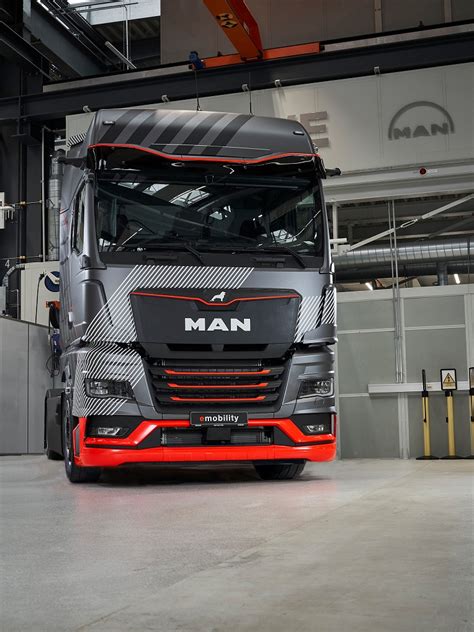 MAN to start production of heavy-duty electric trucks in 2024 - PMV ...