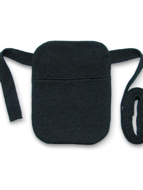 Belt with a pocket. Black 100% Merino wool belt with a detachable pocket