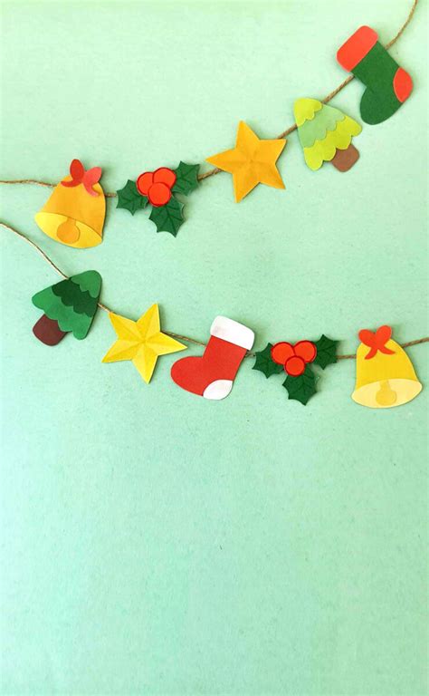 Paper Christmas Garland - Free Template * Moms and Crafters