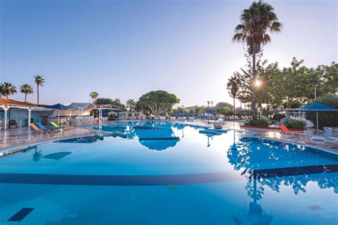 "Pool" Atlantis Hotel (Lambi) • HolidayCheck (Kos | Griechenland)