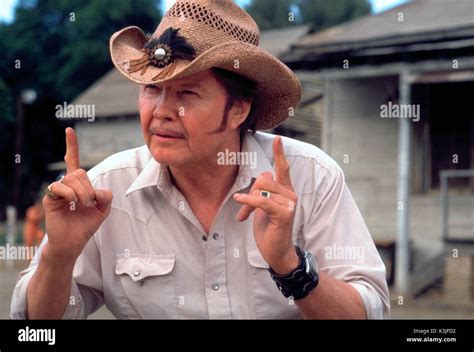 HOLES JON VOIGHT as Mr. Sir Date: 2003 Stock Photo - Alamy