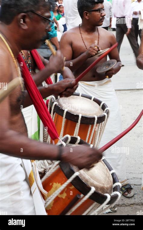 Chenda Melam - Kerala Traditional Music, Drummers of Kerala, (Temple ...