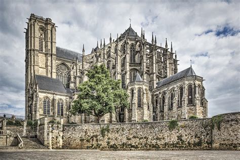 Cathedral Of Saint Julian Of Le Mans In France Photograph by Marc Garrido