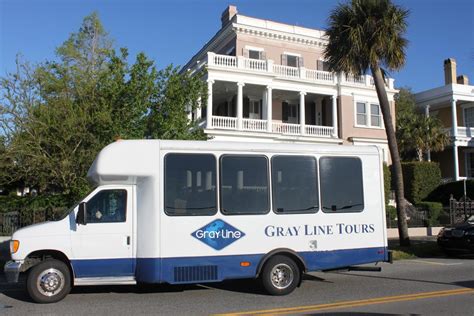 The Best Charleston Tours (2024)|Carriage, Walking, Boat and Bus Tours