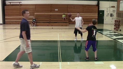 2 Great Basketball Passing Drills - YouTube