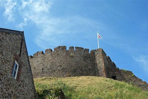 Best Castles in Devon - Historic European Castles