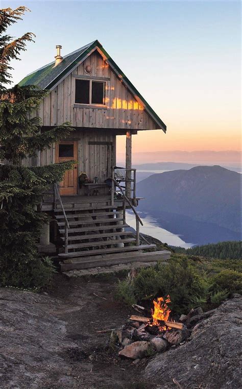 Cabin in the woods : r/CozyPlaces