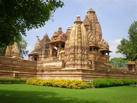 Khajuraho Temple, india | Khajuraho temple, Incredible india, Jain temple